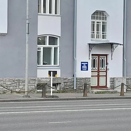 Gasthof Tore Kuelalistemaja Reval